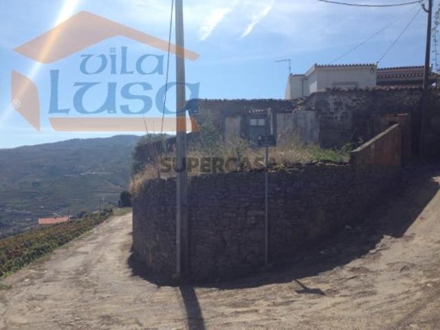 Quintas e casas rústicas T5 em Fontelas