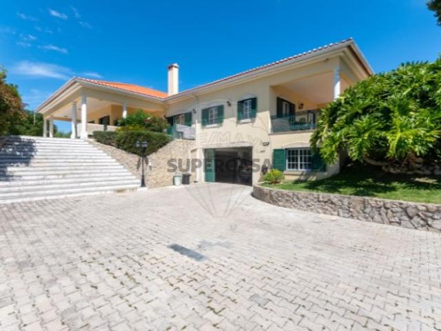 Quintas e casas rústicas T5 em Pontével