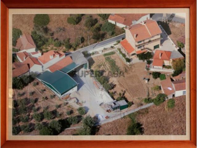 Quintas e casas rústicas T8 em Azoia de Cima e Tremês
