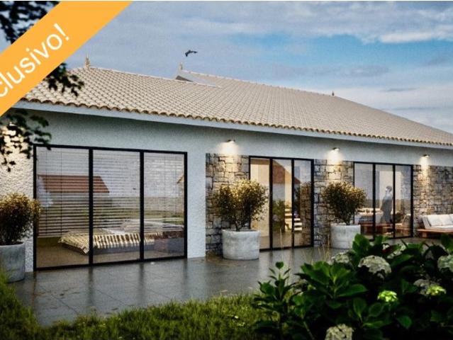 Quintinha c/ área de 4 567,00 m2, casa antiga p/ reconstruir, projecto aprovado + casa de madeira recente, próxima de Caldas da Rainha e praias