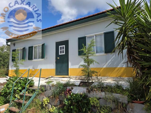 Quintinha de 1.800m² com Casa de Apoio Equipada e Água de Poço