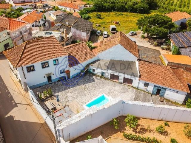 Quintinha T4 com piscina no Peral 141m² Proença a Nova e Peral
