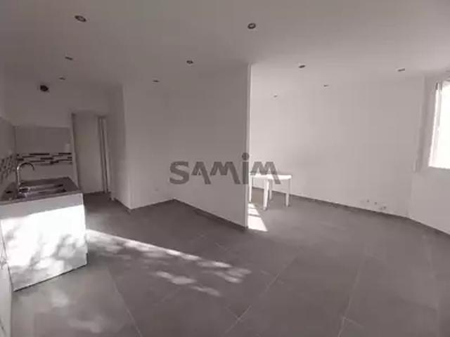 Quissac 30260 Location appartement 1 pièce t1
