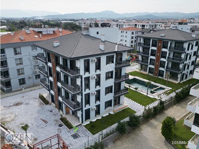 Q'ZEN DEN HAVUZLU SİTE İÇERİSİNDE 135 M2 3+1 DAİRELER