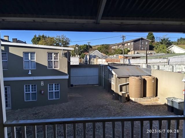 R3,450 pm 1 Bedroom Flat To Let in Grahamstown Central