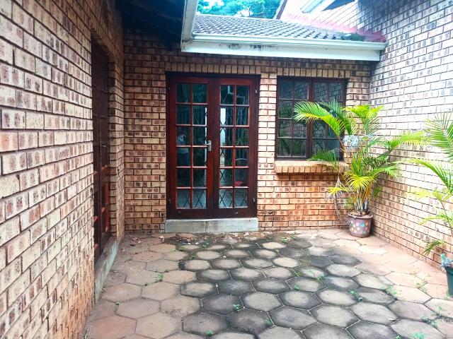 R10,000 pm 2 Bedroom Apartment To Let in Mtunzini