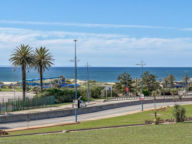 R10,140 pm 2 Bedroom Flat To Let in Humewood