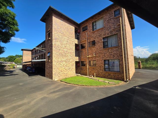 R10,500 pm 3 Bedroom Apartment To Let in Pelham