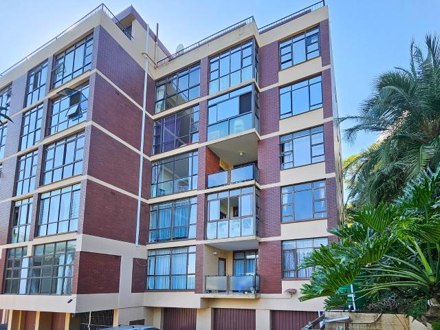 R10,500 pm 3 Bedroom Flat To Let in Amanzimtoti