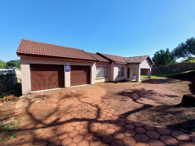 R10,500 pm 3 Bedroom House To Let in Richem