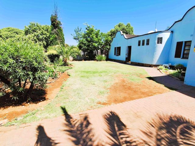 R10,700 pm 5 Bedroom Freehold To Let in Vanderbijlpark SE 6