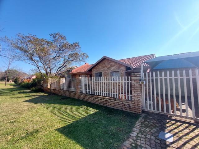 R10,800 pm 3 Bedroom House To Let in Baillie Park