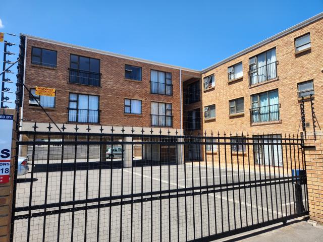 R11,000 pm 2 Bedroom Apartment To Let in Townsend Estate
