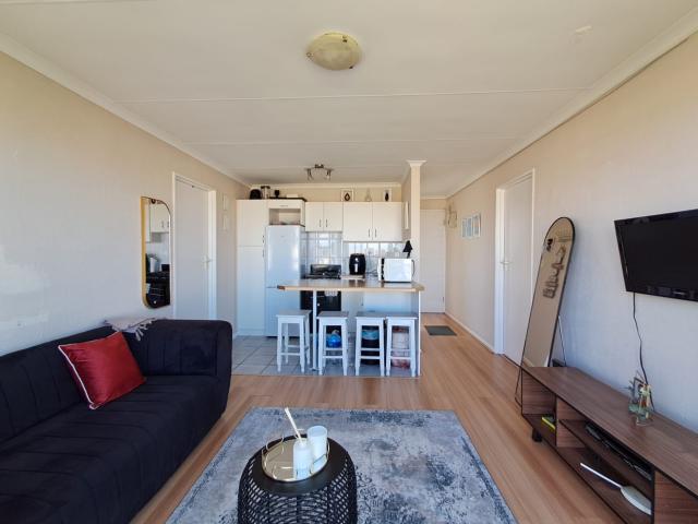 R11,000 pm 2 Bedroom Apartment To Let in Westcliff