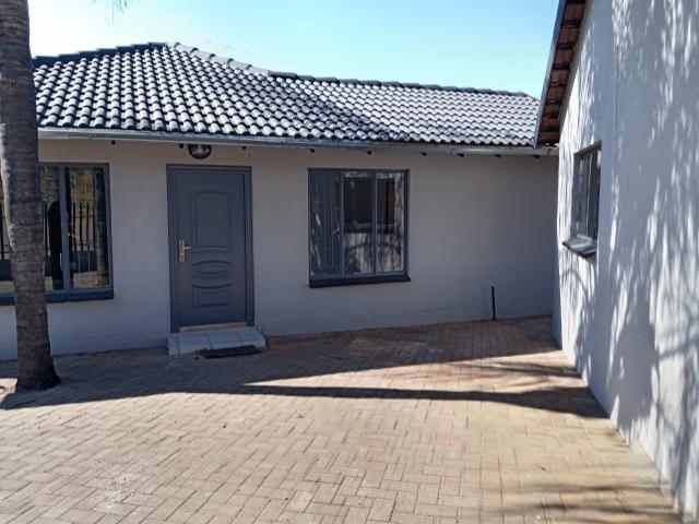 R11,300 pm 3 Bedroom Freestanding To Let in Tlhabane West