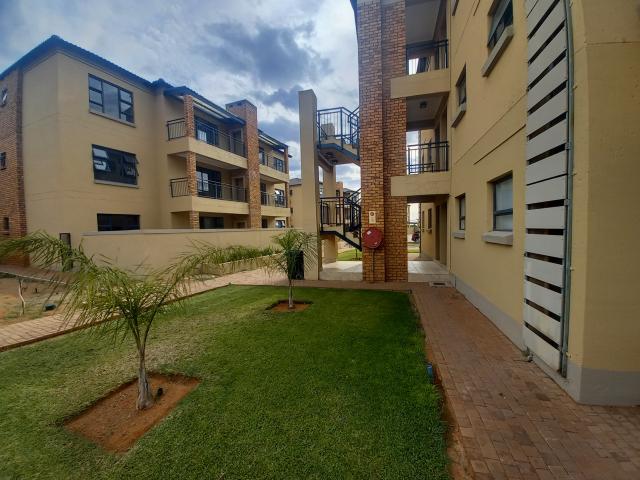 R11,550 pm 2 Bedroom Apartment To Let in Heuwelsig