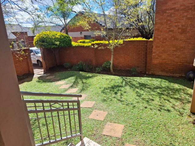 R12 490 | 2 Bedroom Townhouse For Rent in Mooikloof Ridge Estate, Pretoria