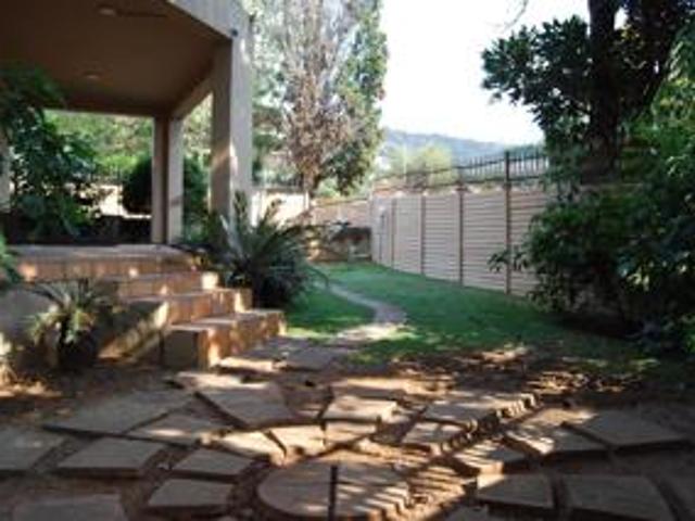 R12,500 pm 3 Bedroom Garden Cottage To Let in Magalieskruin