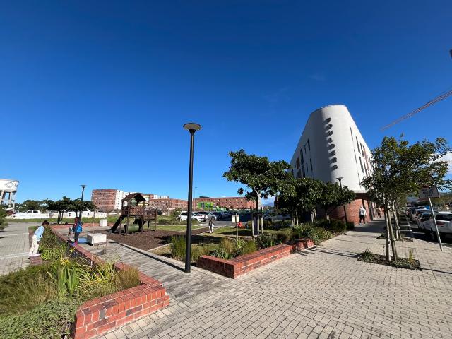 R12,900 pm 2 Bedroom Apartment To Let in Pinelands