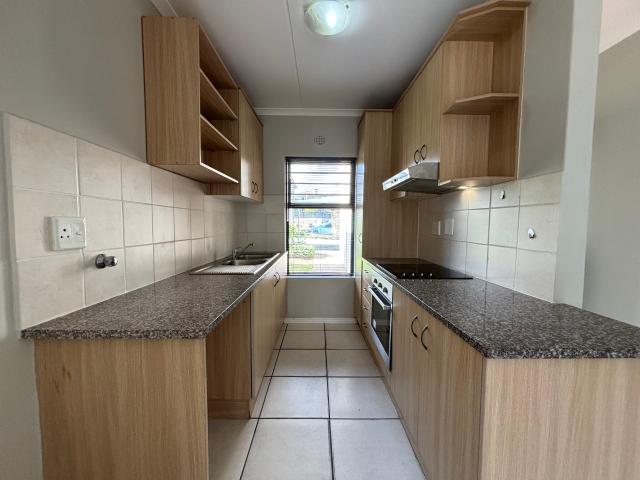 R13,000 pm 2 Bedroom Apartment To Let in Burgundy Estate