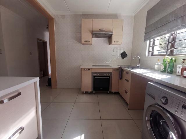 R13,000 pm 3 Bedroom Apartment To Let in Broadacres