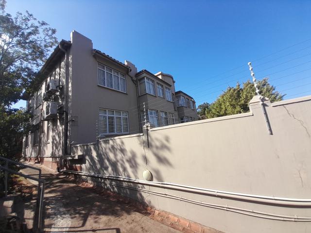 R13,000 pm 3 Bedroom Apartment To Let in Glenwood
