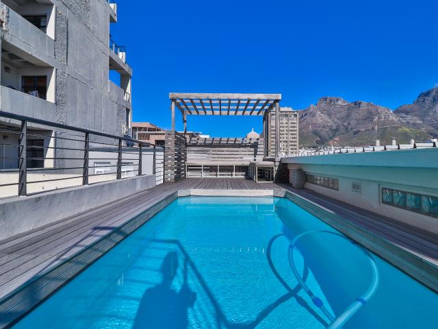 R13,500 pm 0.5 Bedroom Apartment To Let in Cape Town City Centre