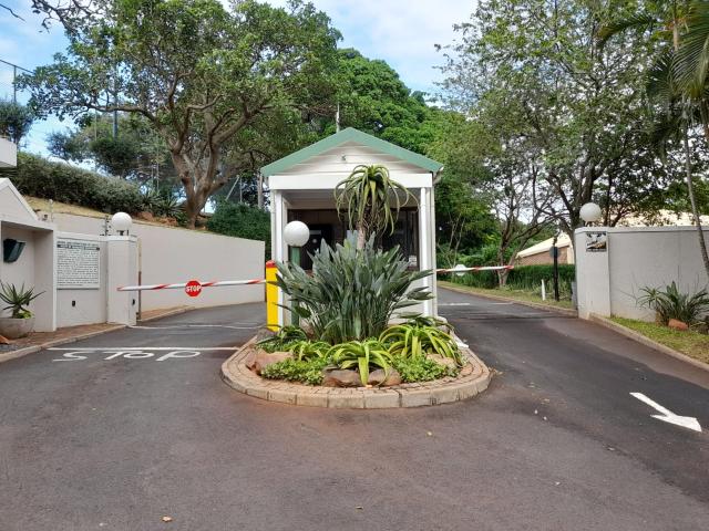 R14,000 pm 2 Bedroom Apartment To Let in Deepdene