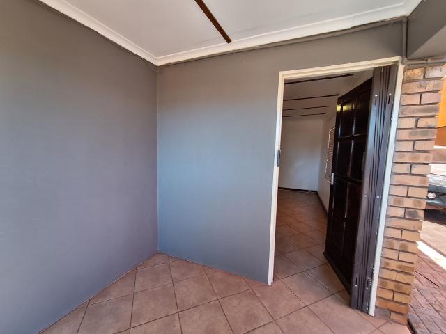 R14,000 pm 2 Bedroom Apartment To Let in Kathu