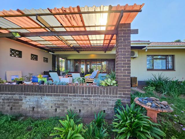 R14,000 pm 3 Bedroom House To Let in Amanzimtoti