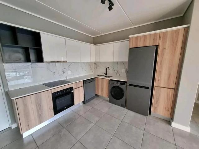 R14 000 | 2 Bedroom Apartment / Flat For Rent in Waterfall, Midrand