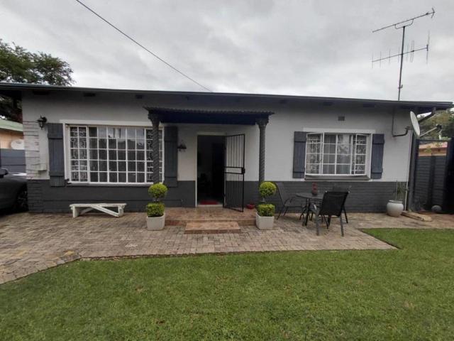 R14,300 pm 3 Bedroom House To Let in Pretoria North