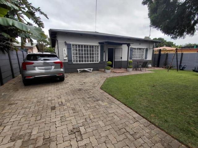 R14,300 pm 4 Bedroom House To Let in Pretoria North