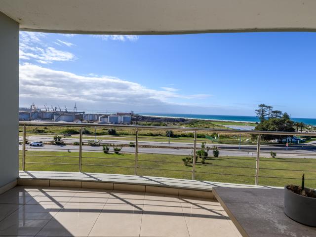 R14,335 pm 2 Bedroom Apartment To Let in Humewood