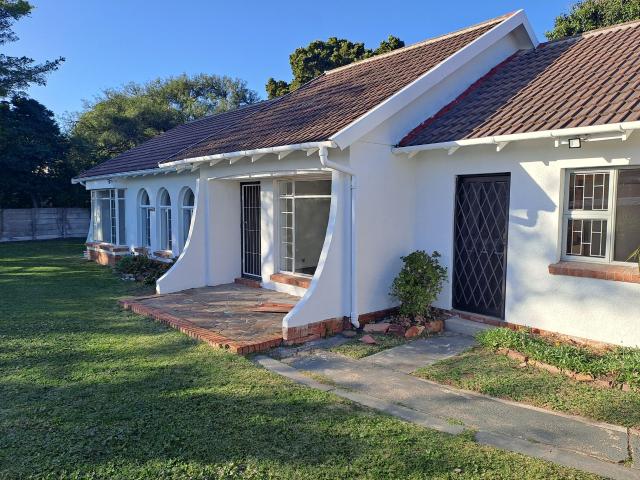 R14,500 pm 5 Bedroom House To Let in Miramar