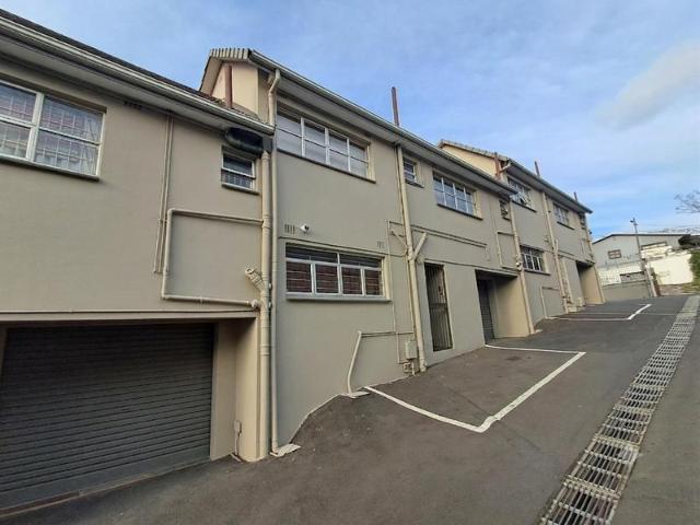 R14 500 | 3 Bedroom Townhouse For Rent in Overport, Durban