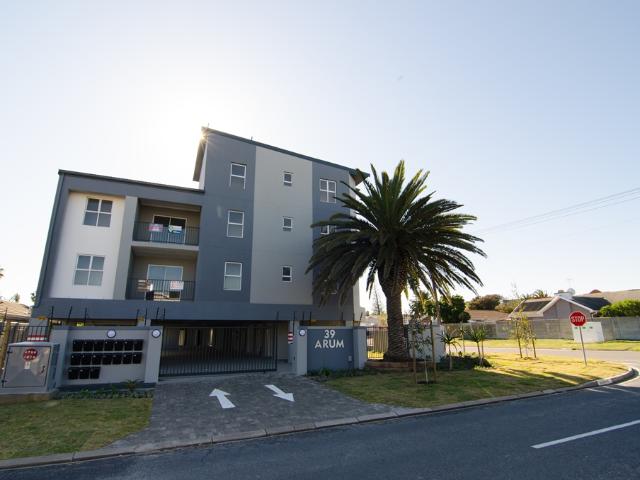 R14,900 pm 2 Bedroom Apartment To Let in Bloubergrant