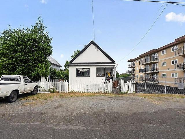 R14 Zoning & Outstanding Redevelopment Potential 2 Bed Home