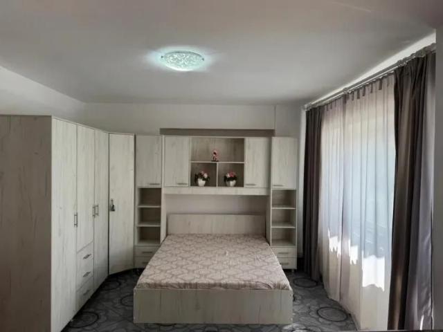 R15270: Inchiriere apartament 1 camera D, in Nicolina, 300