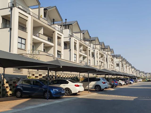 R15,000 pm 2 Bedroom Apartment To Let in Waterfall View