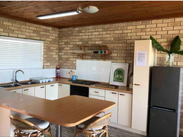 R15,000 pm 3 Bedroom Apartment To Let in Wavecrest