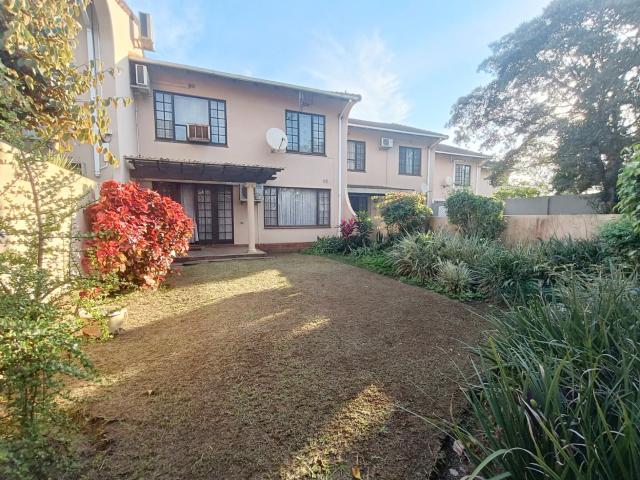R15,000 pm 3 Bedroom Duplex To Let in Kildare