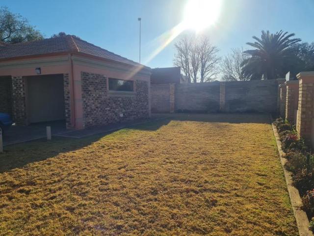 R15 000 | 3 Bedroom House For Rent in Rothdene, Meyerton