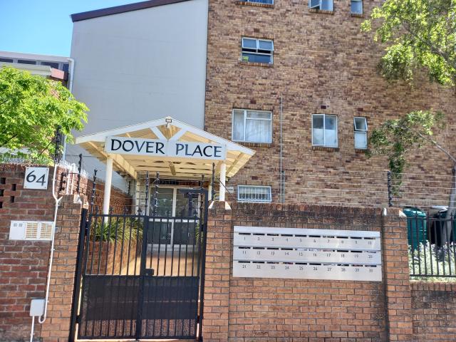 R15,500 pm 2 Bedroom Apartment To Let in Kenilworth