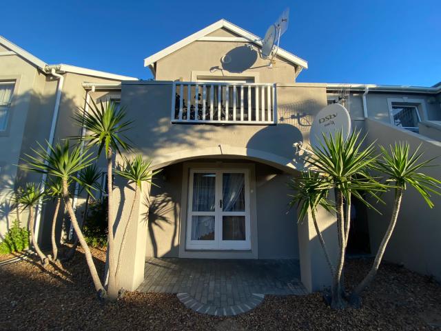 R15,500 pm 3 Bedroom Apartment To Let in Townsend Estate