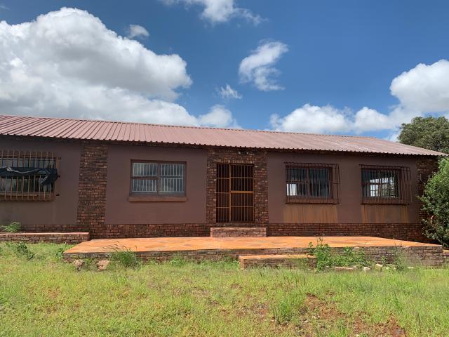 R15,900 pm 3 Bedroom House To Let in Postmasburg