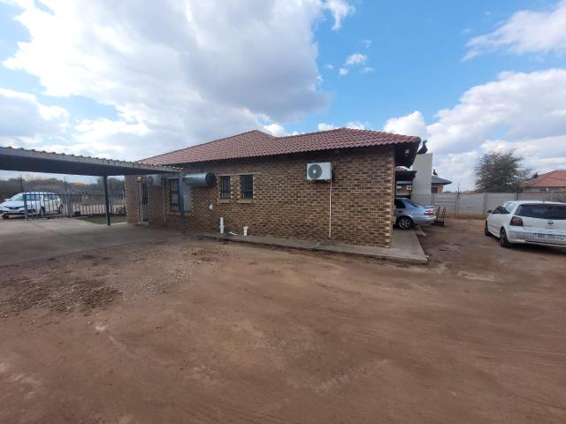 R16,000 pm 4 Bedroom House To Let in Lephalale