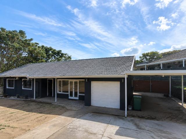 R16,400 pm 3 Bedroom House To Let in Meer En See