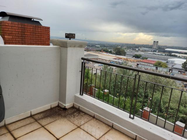 R16 500 | 3 Bedroom Complex For Rent in Solheim, Germiston