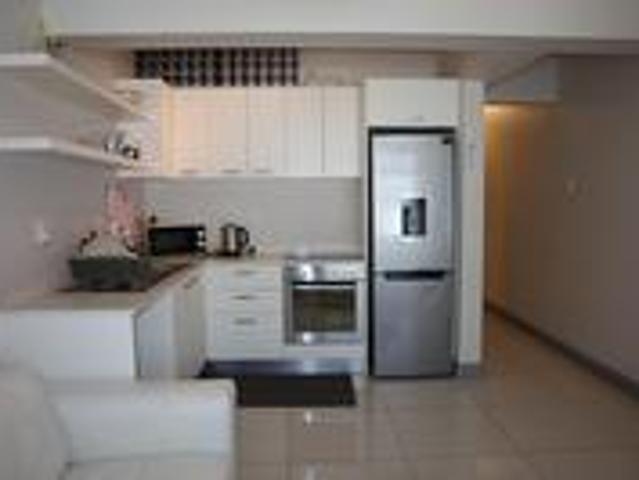 R17 000 | 1 Bedroom Apartment / Flat For Rent in Sea Point, Cape Town